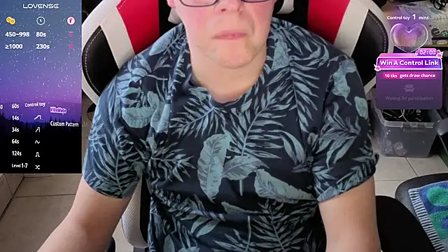 Snapshot of Naughty_toysboy chatting on February 4, 2026, 3:40 pm Naughty toysboy online show from February 4, 2026, 3:40 pm