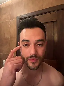 acmello83 online show from April 22, 2026, 7:26 pm