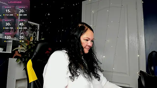 Snapshot of sandra_jackson chatting on June 22, 2026, 2:57 am sandra jackson online show from June 22, 2026, 2:57 am
