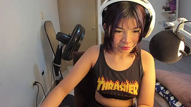 Snapshot of Kirachan98 chatting on May 9, 2026, 6:02 pm Kirachan98 online show from May 9, 2026, 6:02 pm