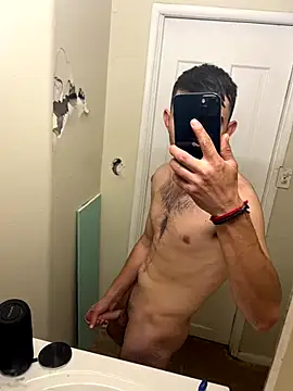 Snapshot of Gabewil24 chatting on October 15, 2025, 7:14 pm Gabewil24 online show from October 15, 2025, 7:14 pm