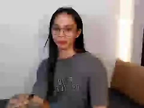 Snapshot of suckablemistress4uxx chatting on November 12, 2025, 3:23 pm suckablemistress4uxx online show from November 12, 2025, 3:23 pm