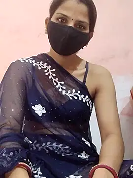 poojam93 online show from February 7, 2026, 5:22 am