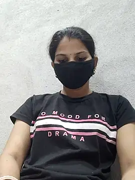 poojam93 online show from June 1, 2026, 1:51 am