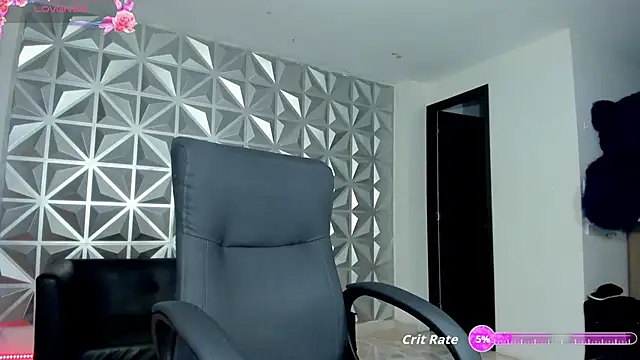 Snapshot of hellen_tease chatting on October 18, 2025, 12:28 pm hellen tease online show from October 18, 2025, 12:28 pm