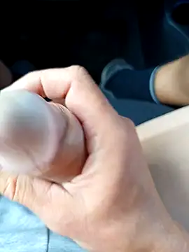 Micki2 online show from September 16, 2025, 1:23 pm