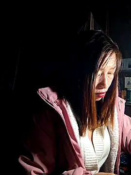 ngocngoc cute online show from December 3, 2025, 12:14 pm