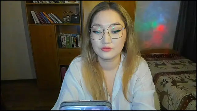 Snapshot of lyra_x chatting on January 31, 2026, 7:56 pm lyra x online show from January 31, 2026, 7:56 pm