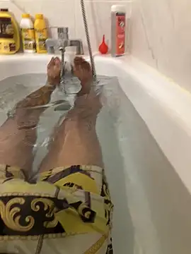 Snapshot of metissebmlongue chatting on September 25, 2025, 4:43 pm metissebmlongue online show from September 25, 2025, 4:43 pm