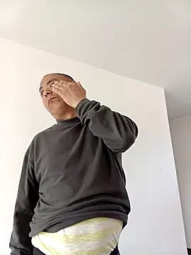 Snapshot of CWQ123 chatting on April 4, 2026, 12:53 am CWQ123 online show from April 4, 2026, 12:53 am