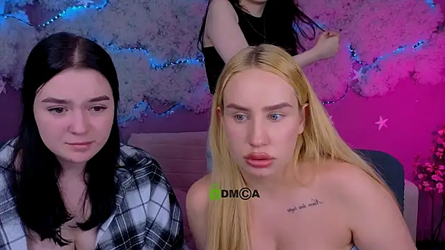 riley sanders online show from April 7, 2026, 10:31 pm