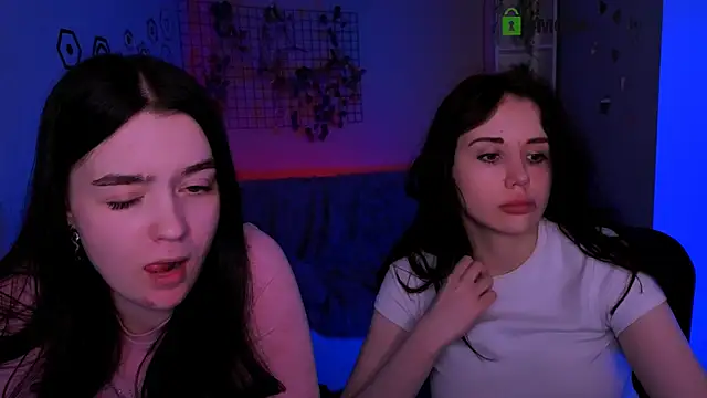 riley sanders online show from April 28, 2026, 2:27 am