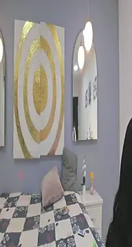 Mei Lin Luna online show from November 14, 2025, 12:59 pm