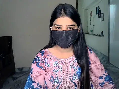 Snapshot of suhana-singh chatting on August 1, 2026, 5:07 am suhana-singh online show from August 1, 2026, 5:07 am