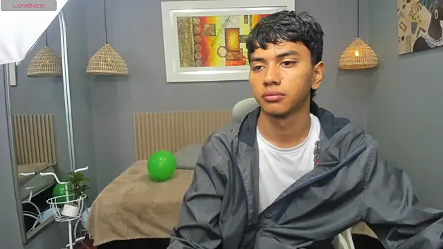 Snapshot of markbowie chatting on September 19, 2025, 11:55 am markbowie online show from September 19, 2025, 11:55 am