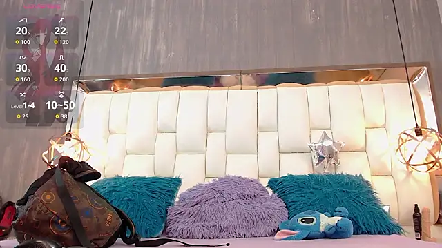 Foxxy Doll online show from February 2, 2026, 9:13 pm