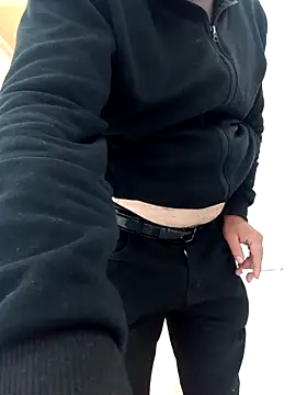 bullut06 online show from April 18, 2026, 5:11 am