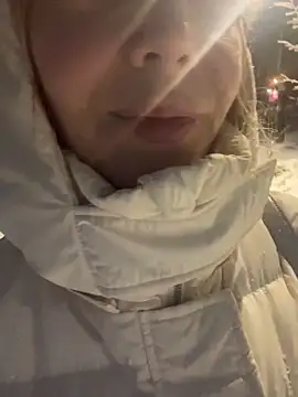 Natalee Love online show from December 23, 2025, 8:12 am