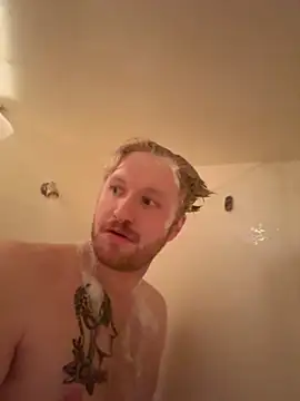 Snapshot of trashyd chatting on November 27, 2025, 11:40 pm trashyd online show from November 27, 2025, 11:40 pm