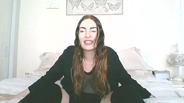 Snapshot of EllaKent chatting on April 25, 2026, 2:03 pm EllaKent online show from April 25, 2026, 2:03 pm
