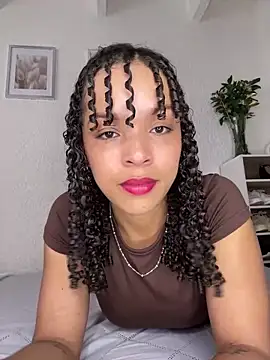 Yasmin777  online show from May 22, 2026, 6:13 pm