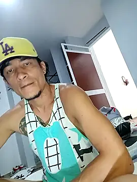 Alejobig27 online show from December 3, 2025, 7:01 pm