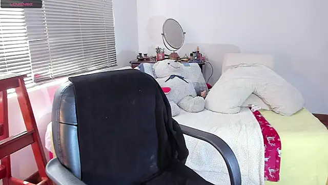 Busty Charms online show from April 18, 2026, 8:31 pm