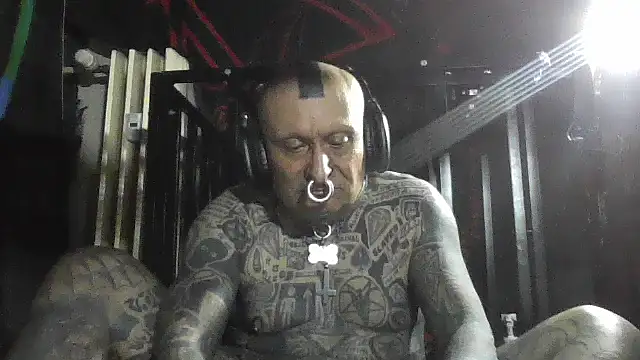 object857 online show from February 11, 2026, 9:09 pm