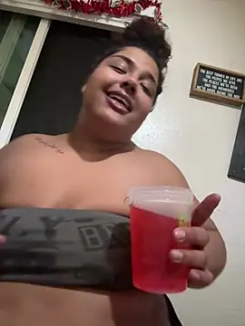 1n0nlythroat online show from February 20, 2026, 6:26 am