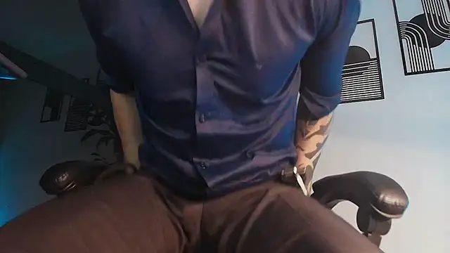 Snapshot of ALPHA_DOMINUS_ chatting on July 12, 2026, 4:14 am ALPHA DOMINUS online show from July 12, 2026, 4:14 am