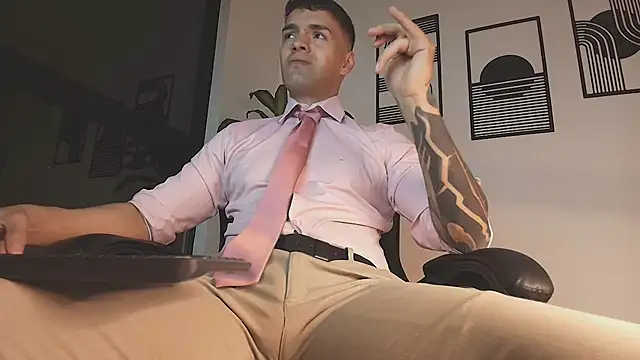 Snapshot of ALPHA_DOMINUS_ chatting on July 16, 2026, 3:56 am ALPHA DOMINUS online show from July 16, 2026, 3:56 am