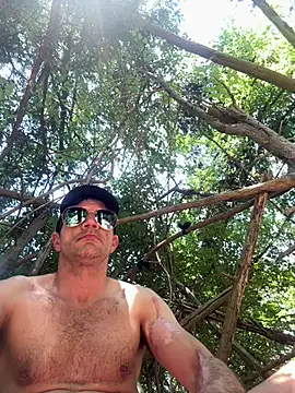 Snapshot of cloudsnfun chatting on June 4, 2026, 4:57 pm cloudsnfun online show from June 4, 2026, 4:57 pm