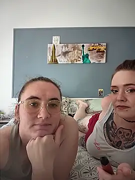 AndHerXO online show from April 26, 2026, 2:37 pm