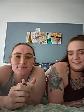AndHerXO online show from May 15, 2026, 4:03 pm