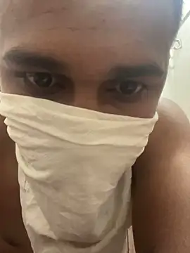 Snapshot of omkarcoll chatting on February 1, 2026, 3:10 pm omkarcoll online show from February 1, 2026, 3:10 pm