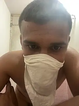 Snapshot of omkarcoll chatting on February 2, 2026, 6:39 pm omkarcoll online show from February 2, 2026, 6:39 pm