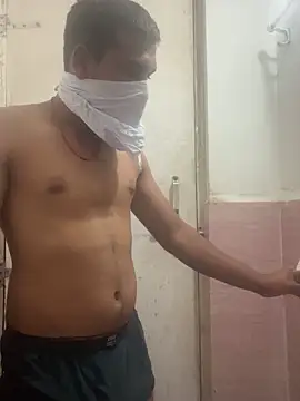 Snapshot of omkarcoll chatting on February 14, 2026, 5:53 pm omkarcoll online show from February 14, 2026, 5:53 pm