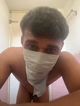 Snapshot of omkarcoll chatting on April 14, 2026, 5:46 am omkarcoll online show from April 14, 2026, 5:46 am