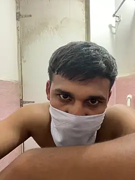 Snapshot of omkarcoll chatting on April 14, 2026, 6:03 pm omkarcoll online show from April 14, 2026, 6:03 pm