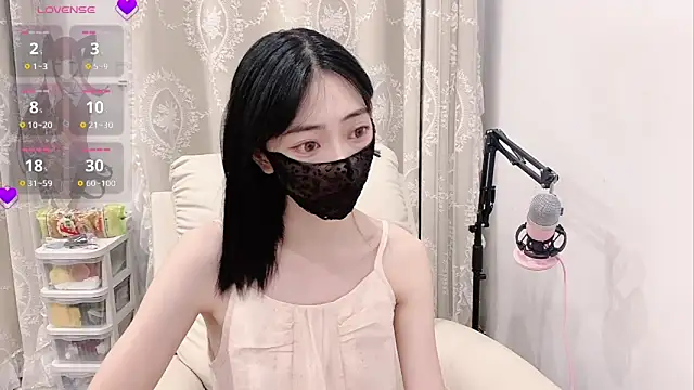 Snapshot of tuantuanle chatting on May 13, 2026, 3:42 pm tuantuanle online show from May 13, 2026, 3:42 pm