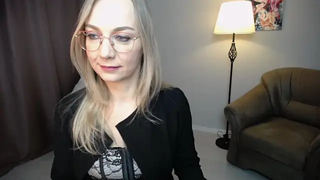 Ava Elior online show from October 30, 2025, 9:55 am