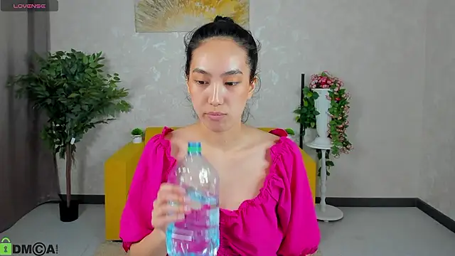 FlirtyAura online show from February 21, 2026, 3:51 am