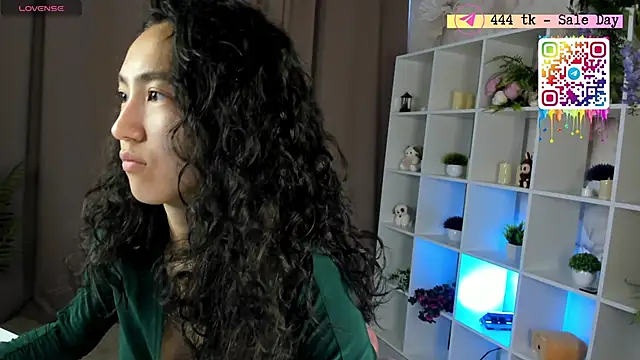 Snapshot of FlirtyAura chatting on May 28, 2026, 3:37 am FlirtyAura online show from May 28, 2026, 3:37 am