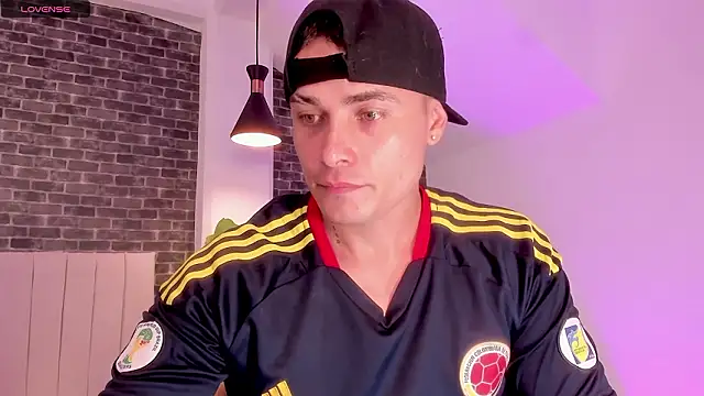 connorsmiith online show from March 11, 2026, 3:51 pm