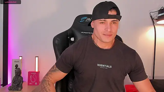 connorsmiith online show from July 8, 2026, 2:10 pm