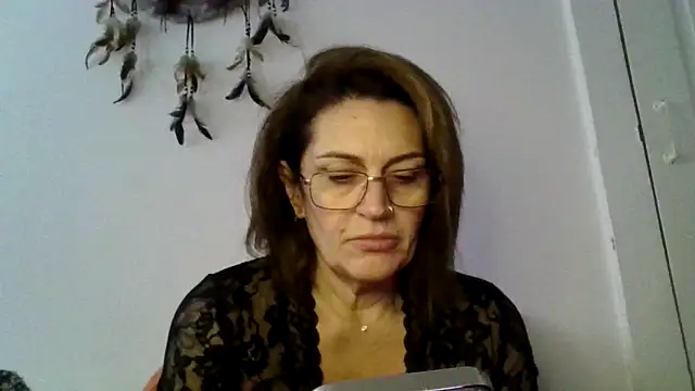 RubyyRosee online show from October 28, 2025, 2:09 pm