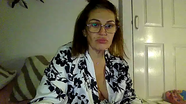 RubyyRosee online show from November 22, 2025, 9:36 pm