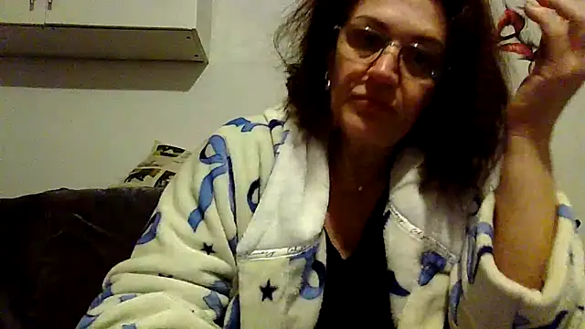 RubyyRosee online show from March 5, 2026, 6:31 am