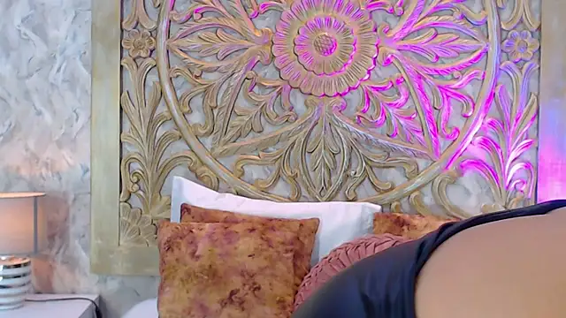MelodyCarsson online show from May 13, 2026, 12:35 pm