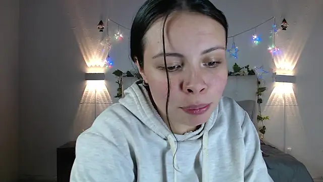 Megan 05  online show from January 10, 2026, 7:26 pm